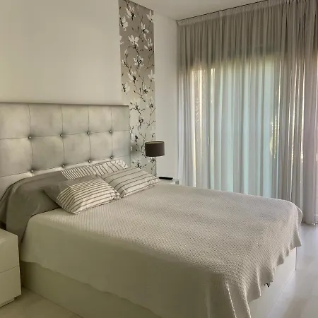 Cavalo Preto Luxury Apartamento *